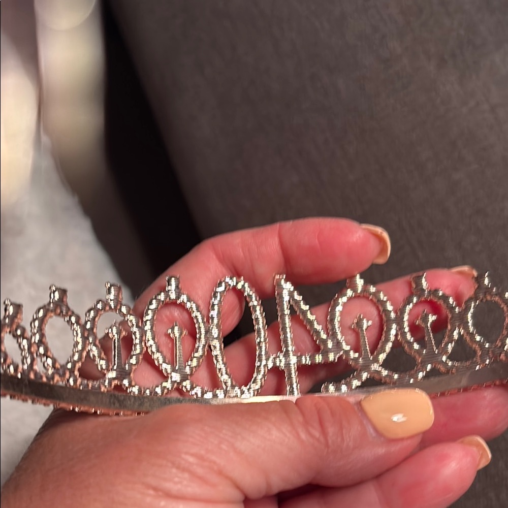 Elegant Rose Gold Tiara with Rhinestones - Picture 2 of 5
